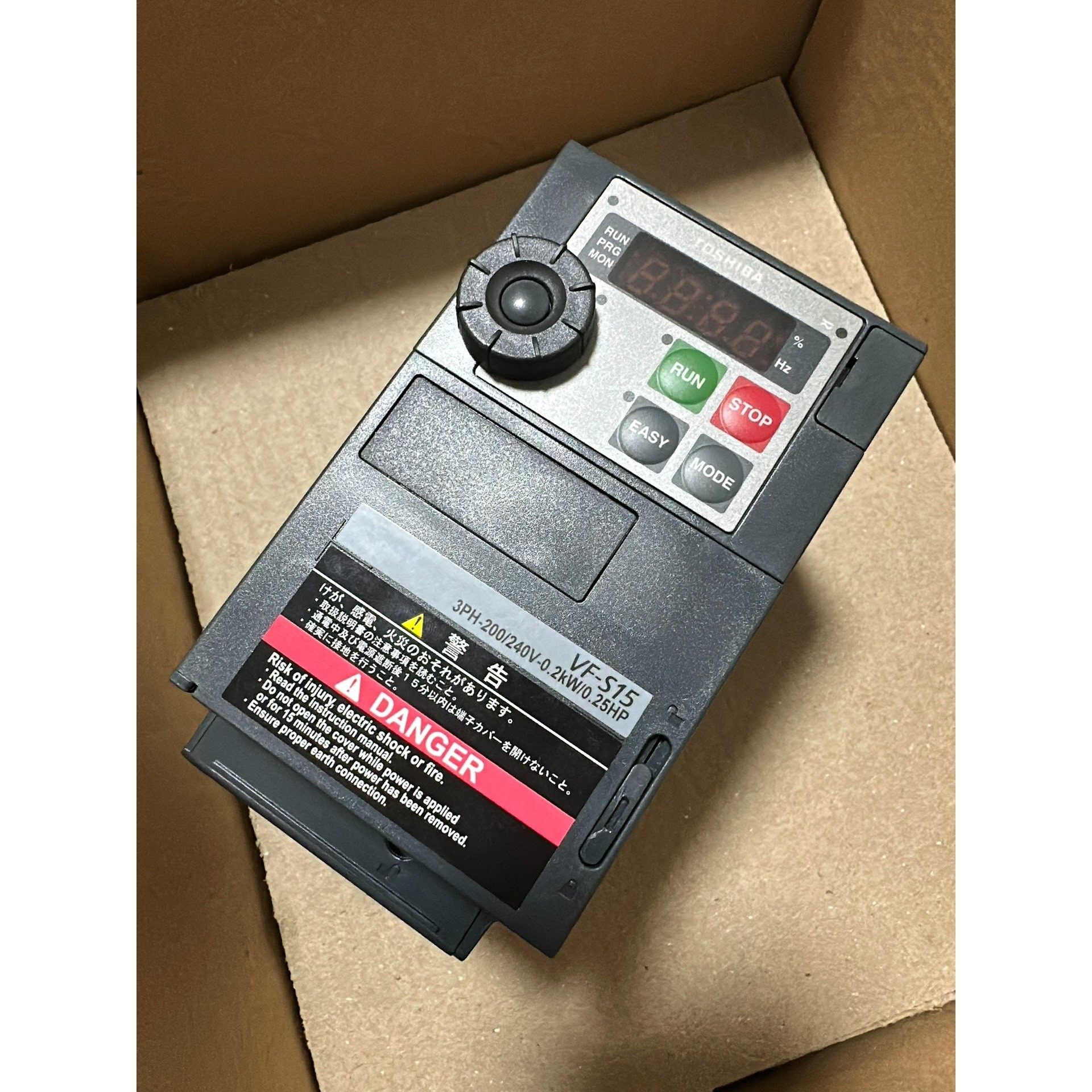 【议价产品】东芝注塑机变频器vfs15-2002pm未使用,成色9.9新询价