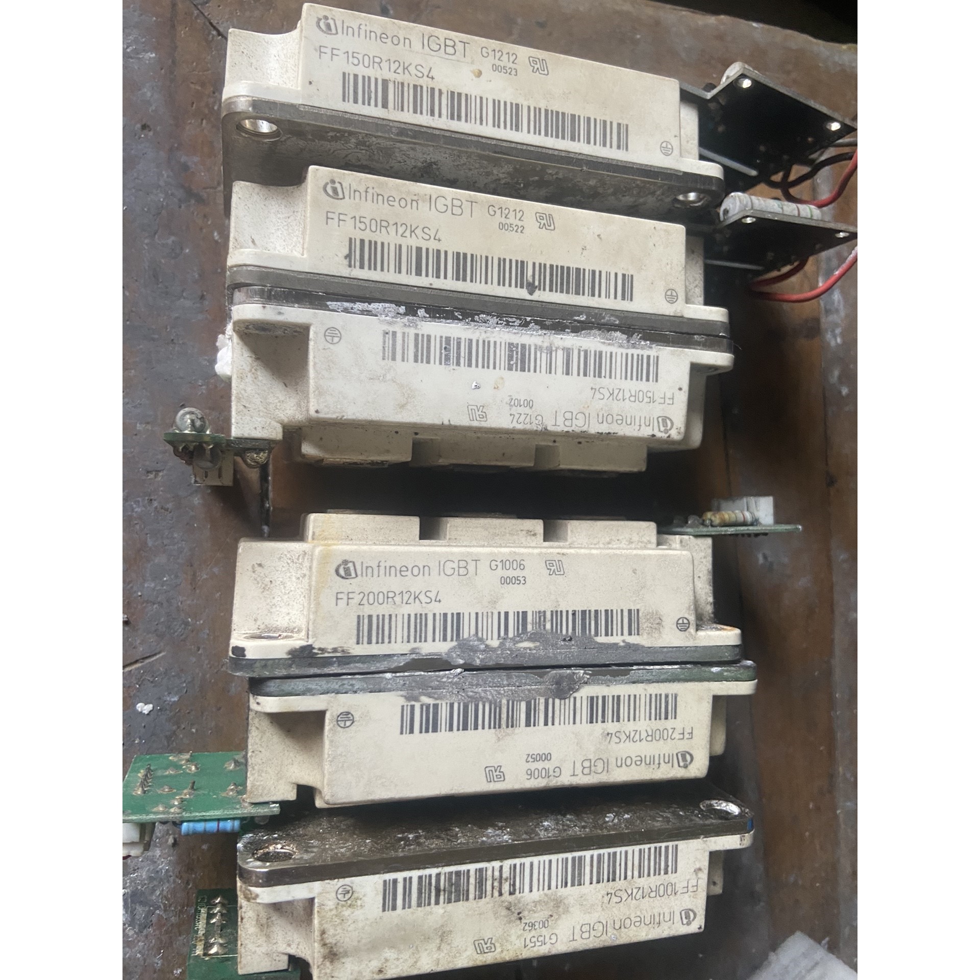 【议价产品】FF150R12KS4/FF200R12KS4 英飞凌高频模询价