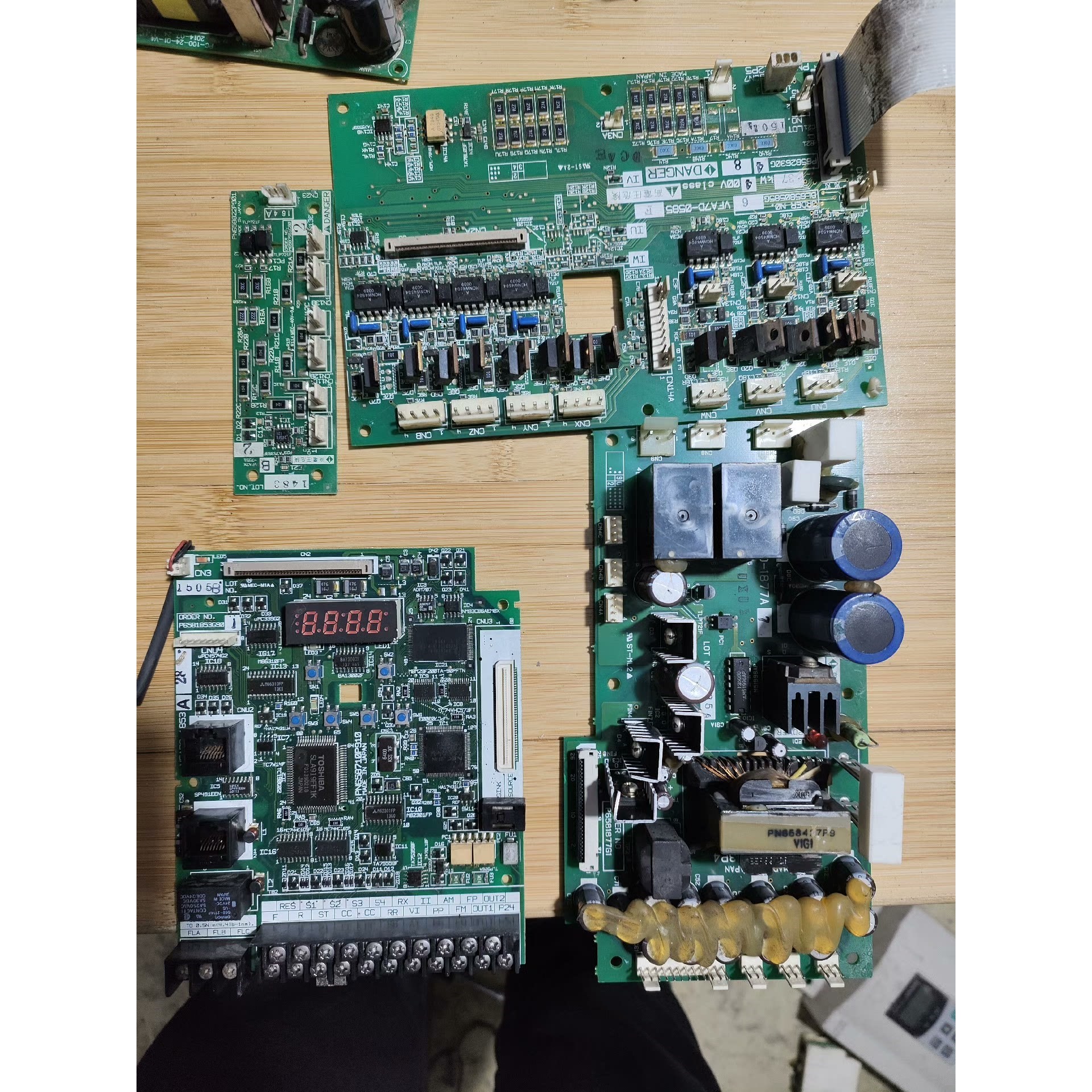 【议价产品】东芝VFA7C-1853A28变频器A7系列37kw主板驱动询价