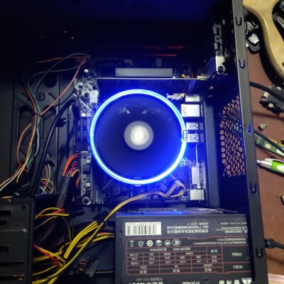 【议价产品】如图所示自用cpu  i5  9500F六核处理器,功能正常询