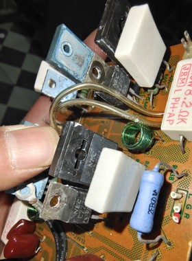 【议价产品】东芝黑绿对管 A1141C2681 A985C2275,索尼询价