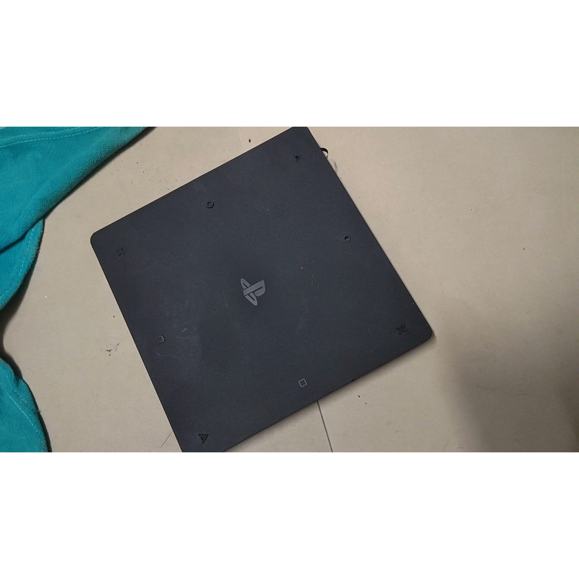 【议价产品】游戏机 ps4 外壳上盖没有了,上盖铁皮有点压扁,通电