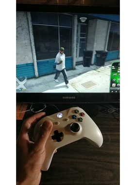 【议价产品】微软xbox360游戏手柄 1708手柄 白色,缺电池盖!!询价