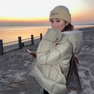 莆田露露lulu同款羽绒服鹅绒泡芙五格保暖连帽面包服短款女款外套