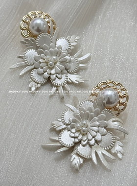 欧美时尚气质长款花朵流苏耳环个性白色花朵耳坠复古新娘礼服配饰