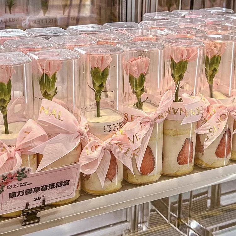 38女神节蛋糕装饰装扮