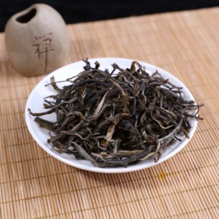 300年树龄古树茶 2021年春茶 临沧磨烈古茶树普洱茶生茶 250g散茶