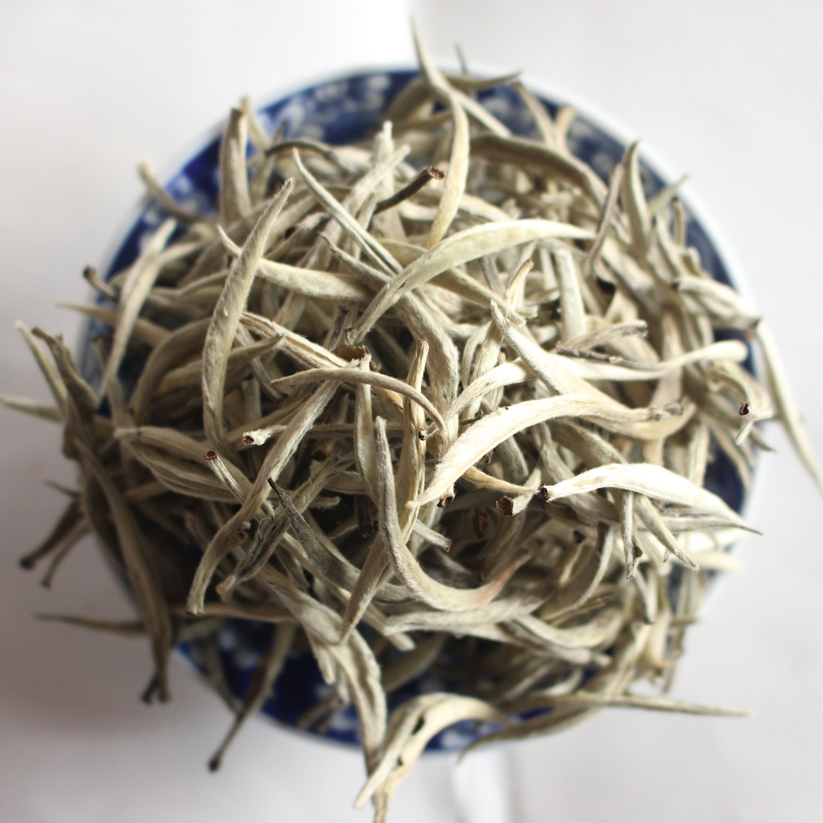 2023云南古树明前大白茶 白毫银针特级春茶 大白芽散茶 半斤包邮