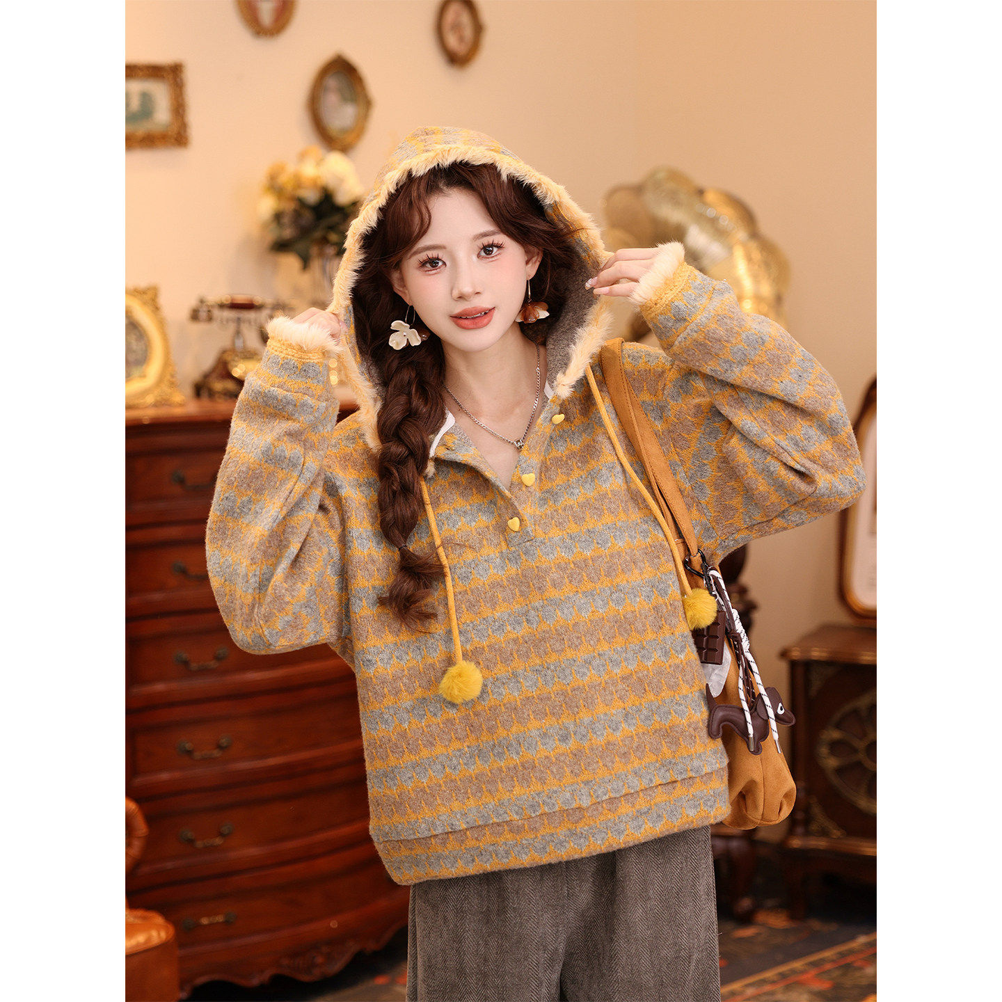 温舒敏【一抹焦糖】独特撞色条纹连帽卫衣女秋冬设计感毛绒边上衣,个性定制/设计服务/DIY,棉服工装,淘宝优惠券,粉丝福利购,淘宝优惠卷