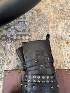 时尚 2025欧美新款 性感铆钉牛仔靴女复古套筒不过膝骑士马丁靴