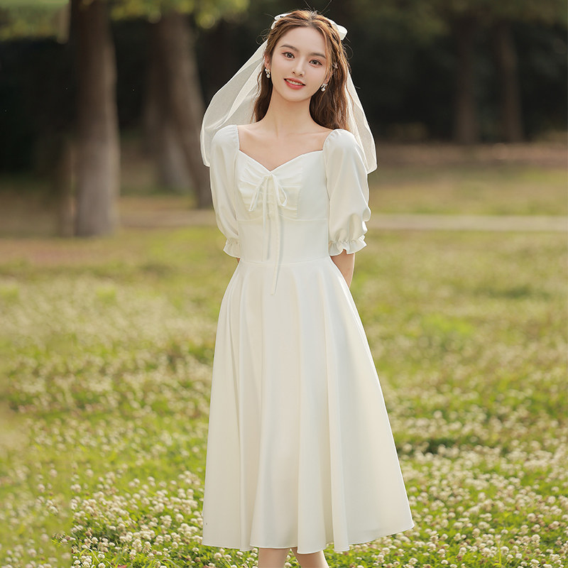 白色小晚礼服平时可穿聚会领证登记小白裙缎面轻婚纱女订婚连衣裙