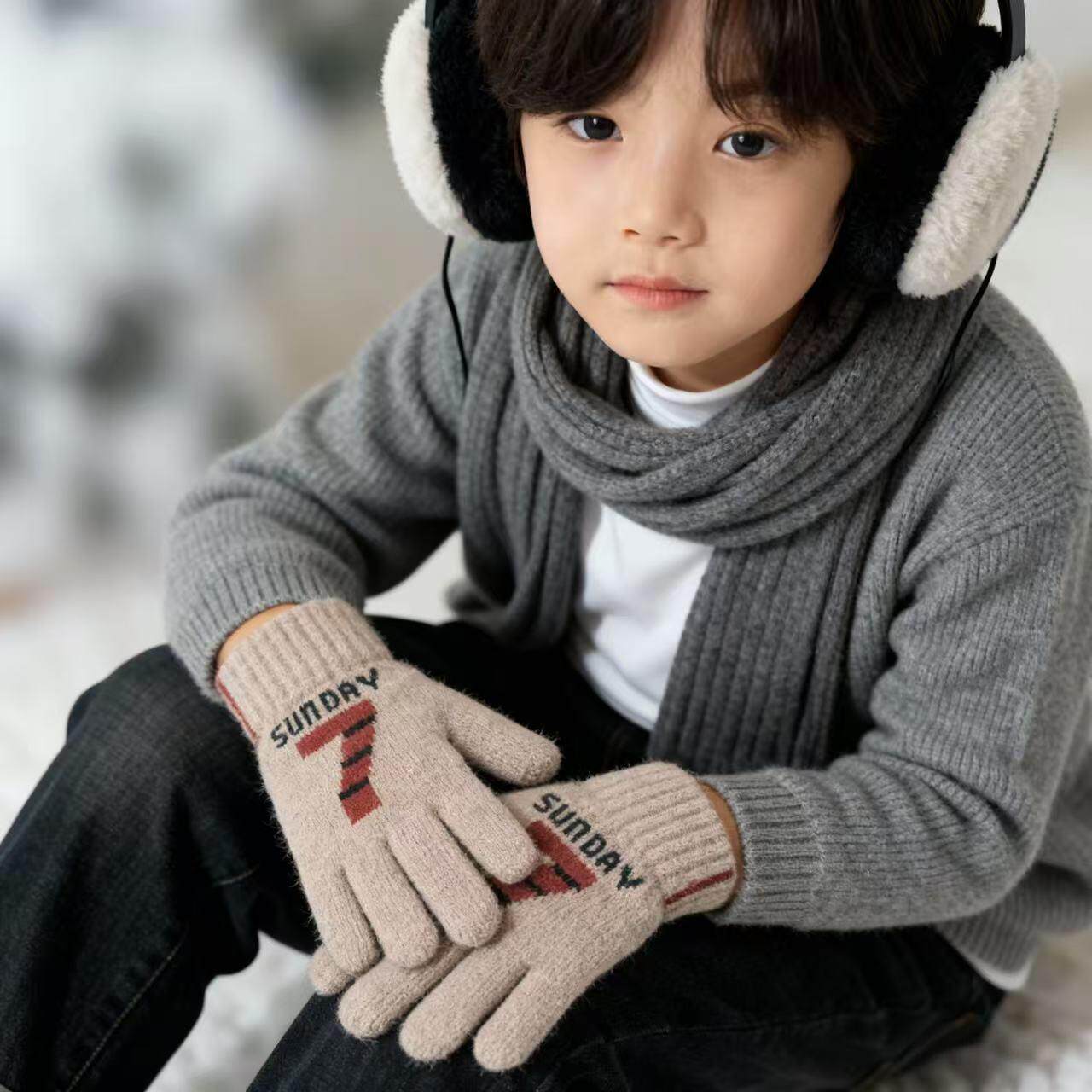 儿童手套4-7岁卡通宝宝冬季五指可爱毛线针织男女童小孩保暖手套