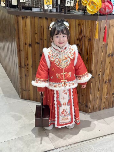 女童汉服冬装2026新款宝宝中国风长裙套装女孩古装儿童拜年服唐装