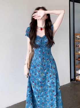 好看大衣法式韩系蓝色碎花连衣裙夏季2026新款小个子海边度假