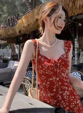 早春法式小个子红色碎花吊带连衣裙子女2025新款春季钓系约会长裙