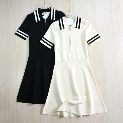 气质翻领半开拉链修身针织连衣裙