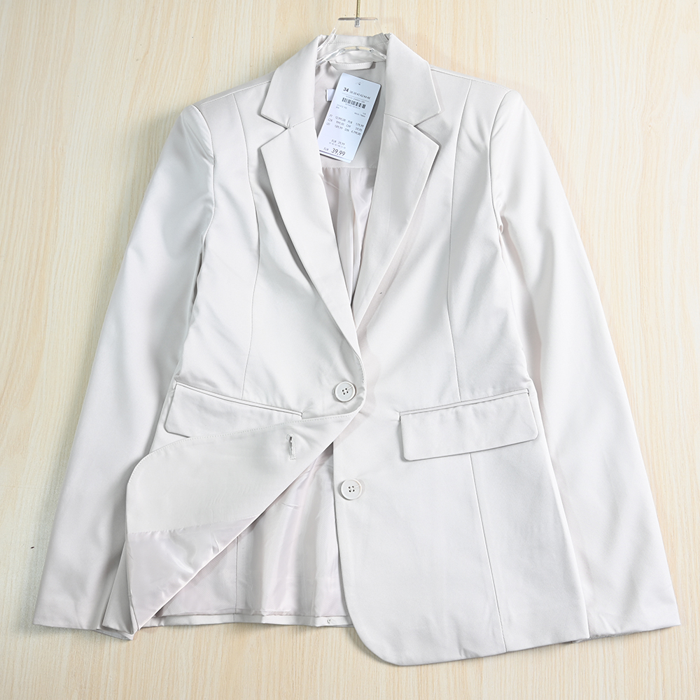 时尚通勤两粒扣修身休闲小西装