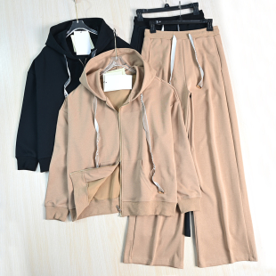 思琪女装 13字母飘带棉混纺连帽宽松落肩卫衣 2510