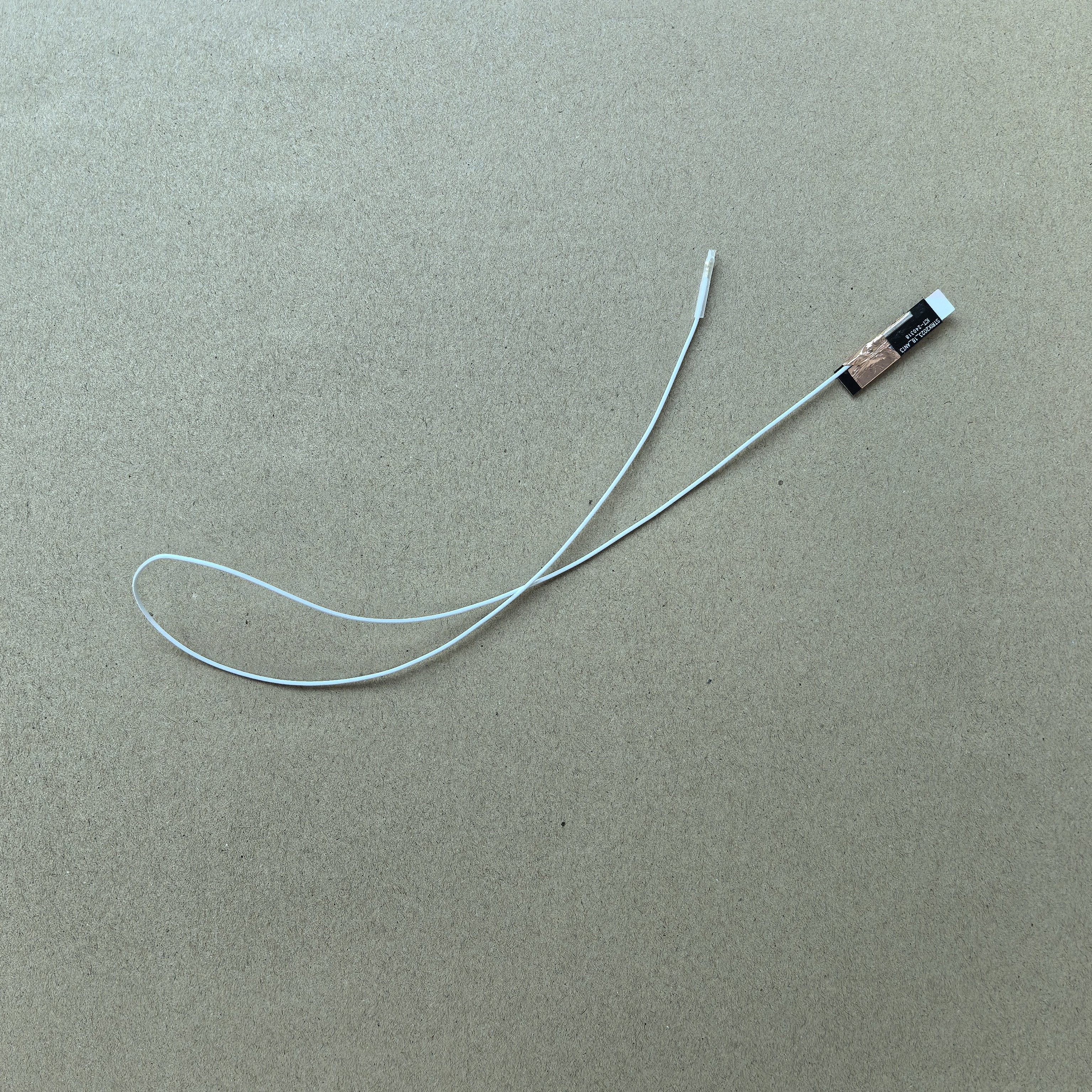 适用华硕Asus Strix 2023 18 ANT3 6036B0334301 信号线 天线