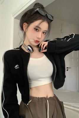 短款拉链爵士卫衣小外套