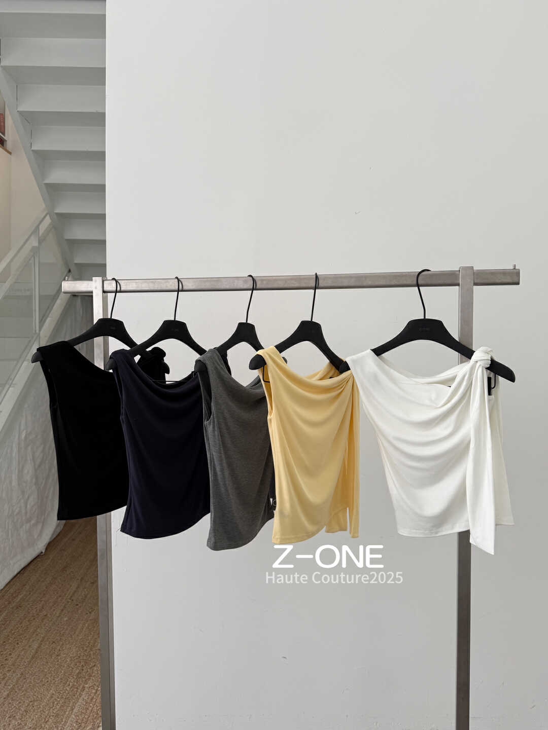 Z-ONE十三行2025夏新款一字肩系带短袖背心女设计感显瘦百搭上衣