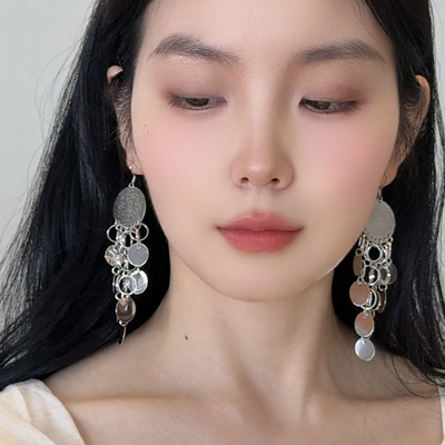 Healing girl高级感长款磨砂圆片流苏耳环轻奢气质银针耳饰