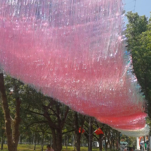 网红走廊户外装饰炫彩镭射雨丝帘
