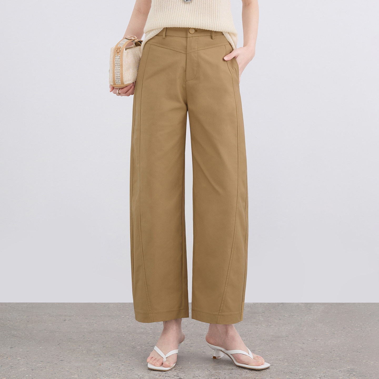 卡其色休闲直筒裤弯刀裤女2026春季新款高腰通勤阔腿西装裤九分裤