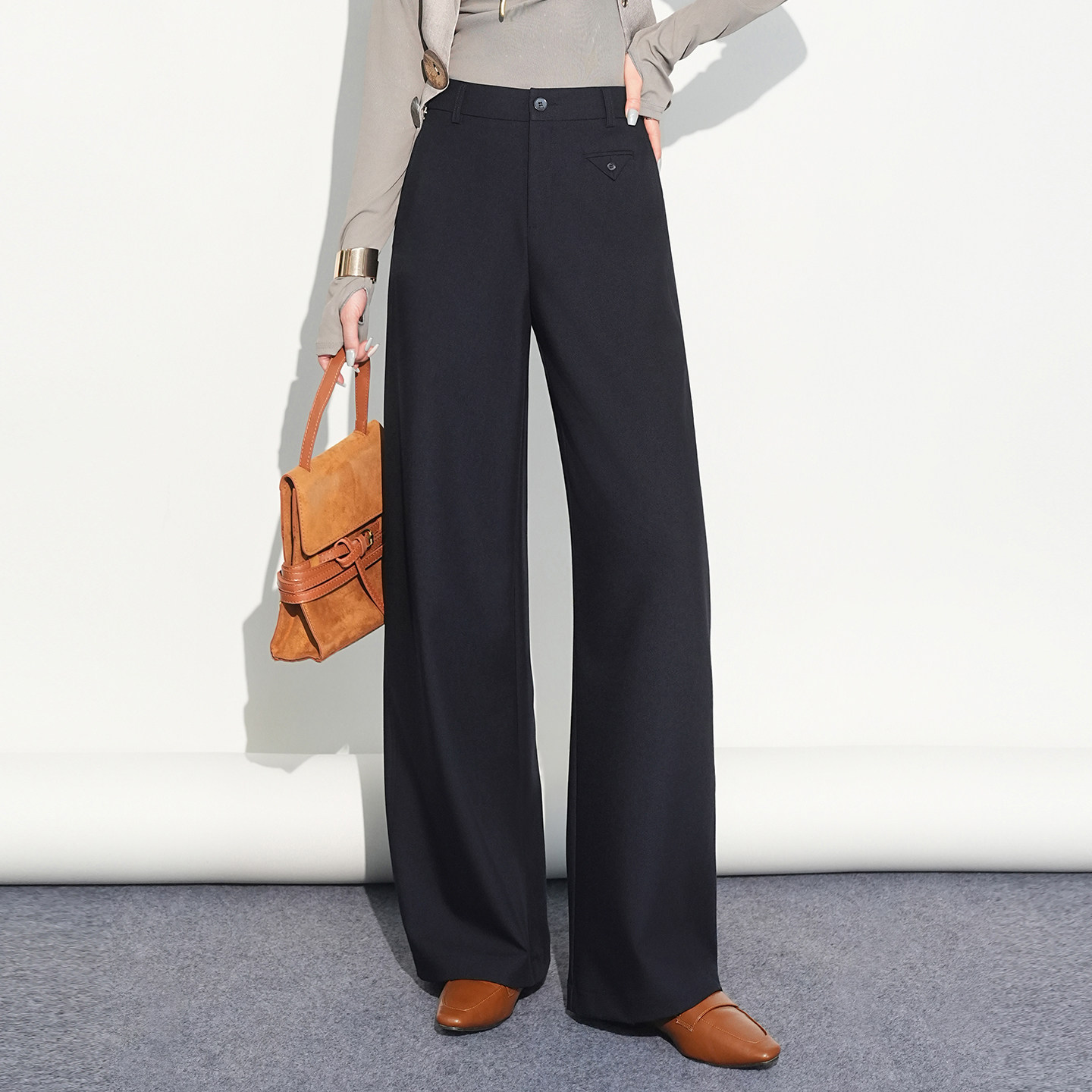 西装裤女2026春季新款高腰显瘦黑色阔腿裤宽松通勤直筒长裤垂坠感
