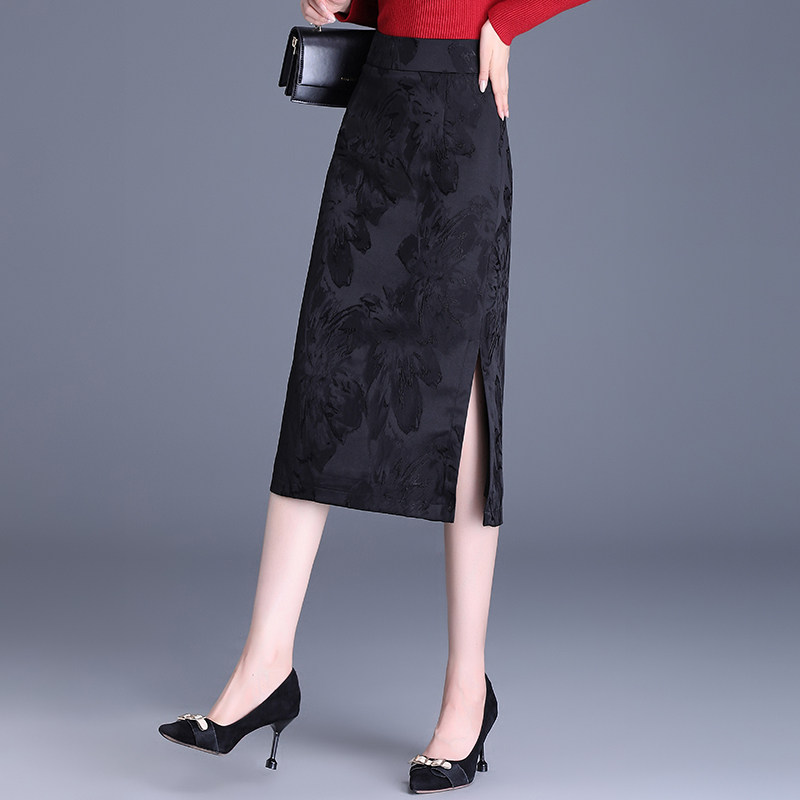 黑色开叉半身裙女包臀裙2026春季新款提花新中式高腰中长款直筒裙