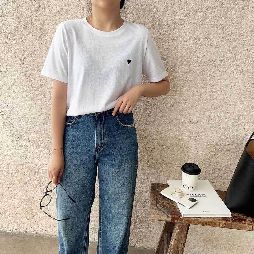 2024年夏季新款上衣减龄港味设计感短袖爱心白色t恤女beyourself