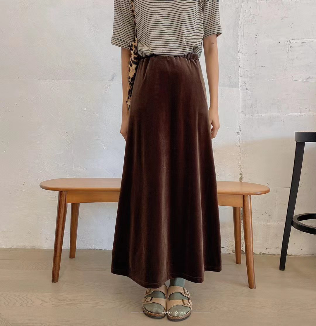 2024夏季one seven新款松紧高腰显瘦百搭丝绒半身裙a字裙女中长裙