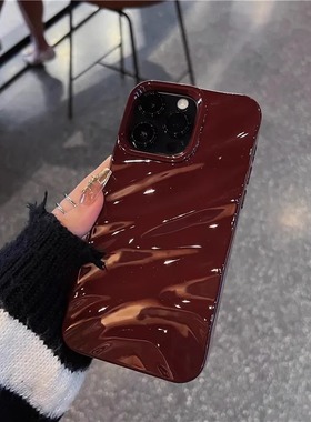 褶皱波浪纹苹果17pro手机壳新款适用iPhone15/16女款14promax高级感11创意个性14plus全包防摔XR/XS网红小众