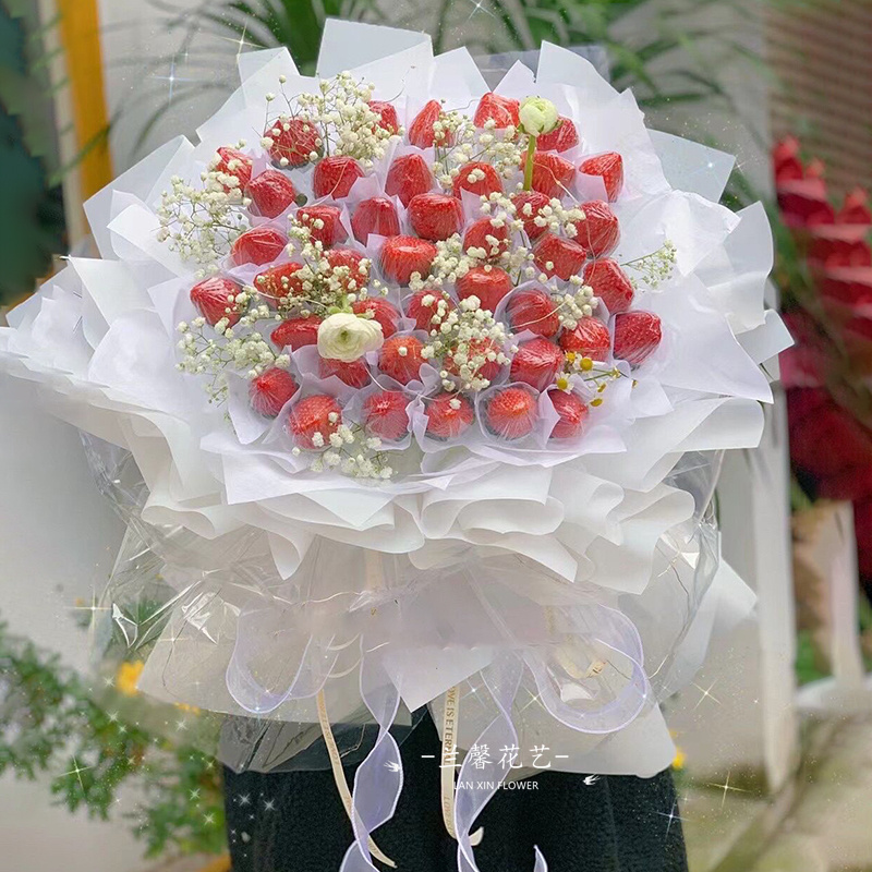 圣诞节平安夜草莓花束四川眉山市东坡区仁寿彭山县鲜花店同城配送
