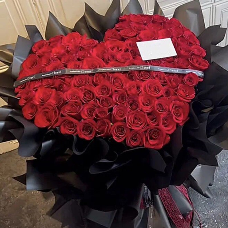 山东省济宁市市中区任城区鲜花店同城配送女友七夕情人节玫瑰花束