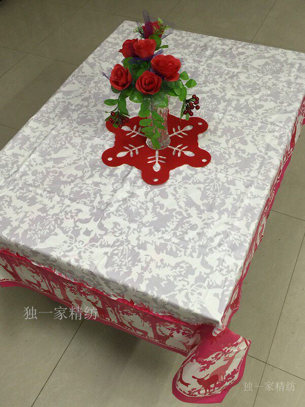圣诞节麋鹿桌布北欧餐桌布防水防烫防油现代简约家用原创圣诞台布