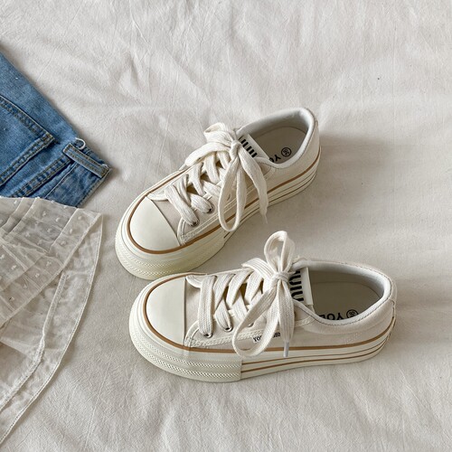 奶油厚底帆布板鞋复古圆头休闲鞋