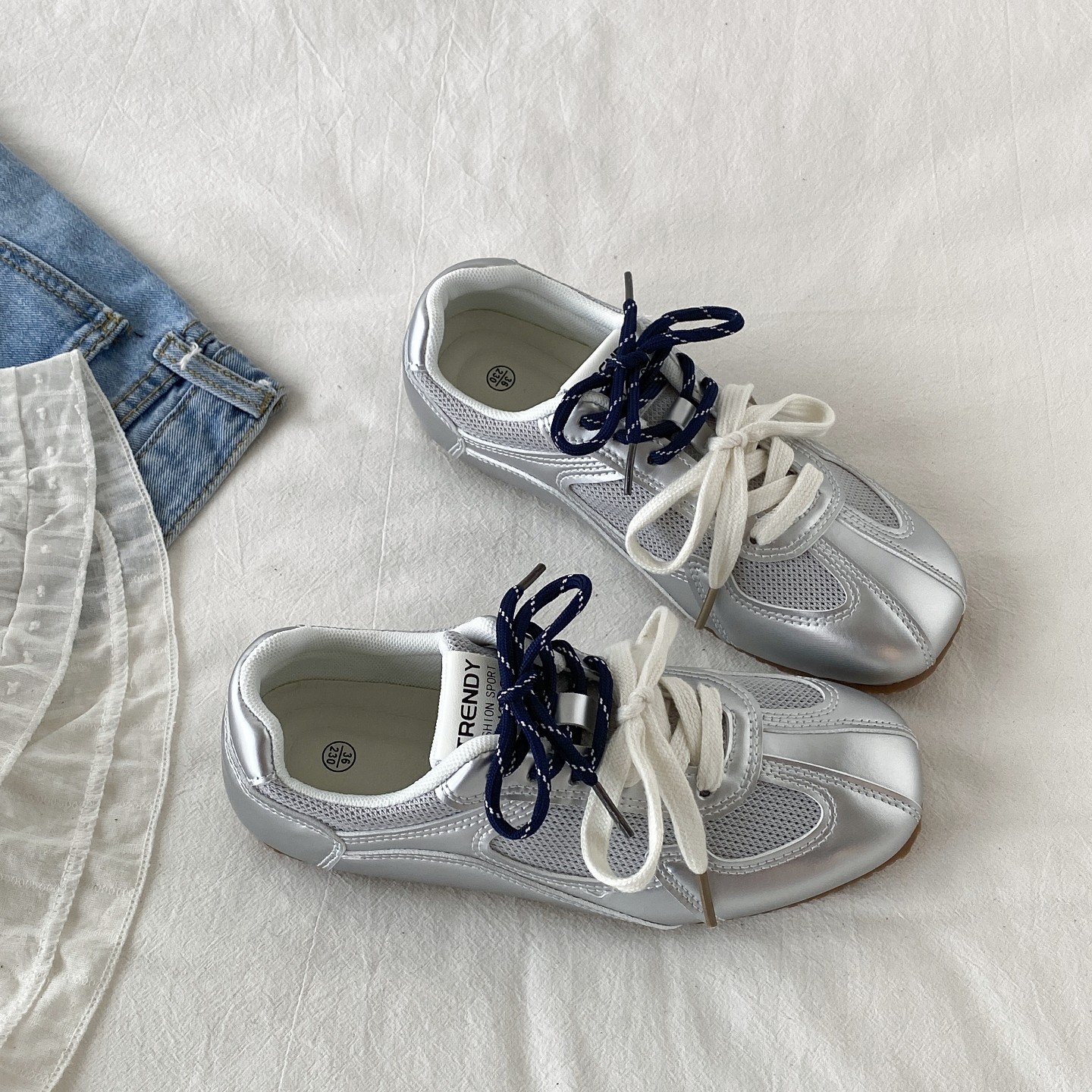 银色网面透气德训鞋薄底运动鞋子