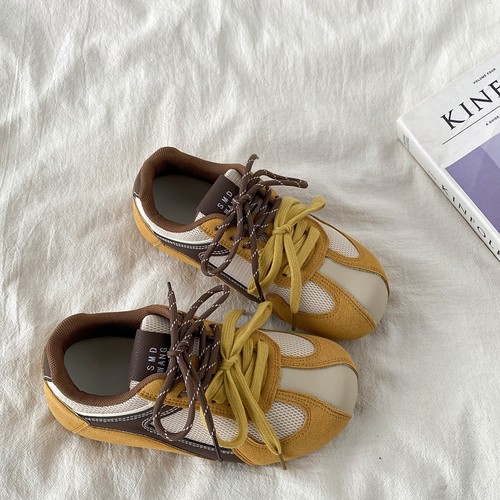 黄色网面透气板鞋百搭休闲泡芙鞋