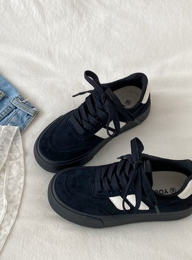 喜叔爆款黑色厚底德训板鞋女款2025秋季新款面包鞋复古运动休闲鞋