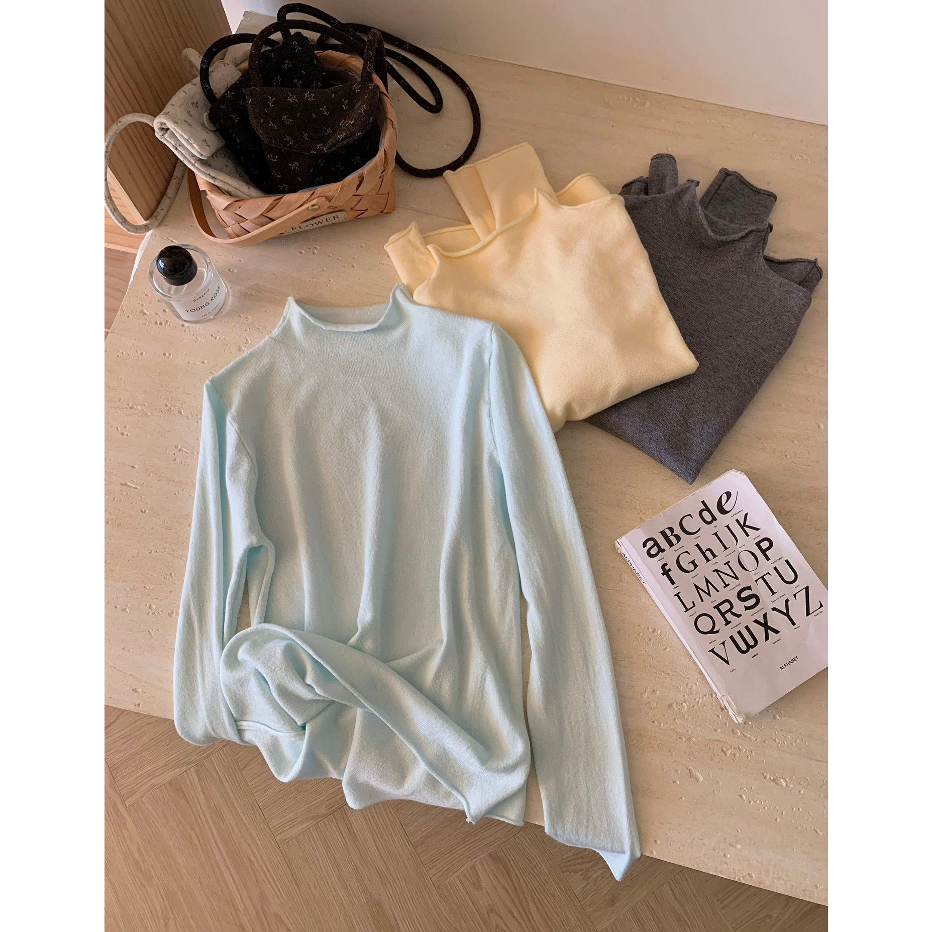 韩系甜美碎花背心花苞短裙女秋冬叠穿宽松显瘦打底衫减龄三件套装