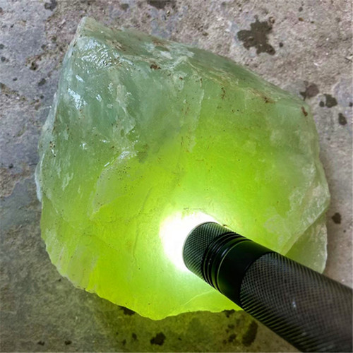 岫玉原石毛料 籽料裸石 岫玉边角料雕刻玉器挂坠把件摆件一斤价