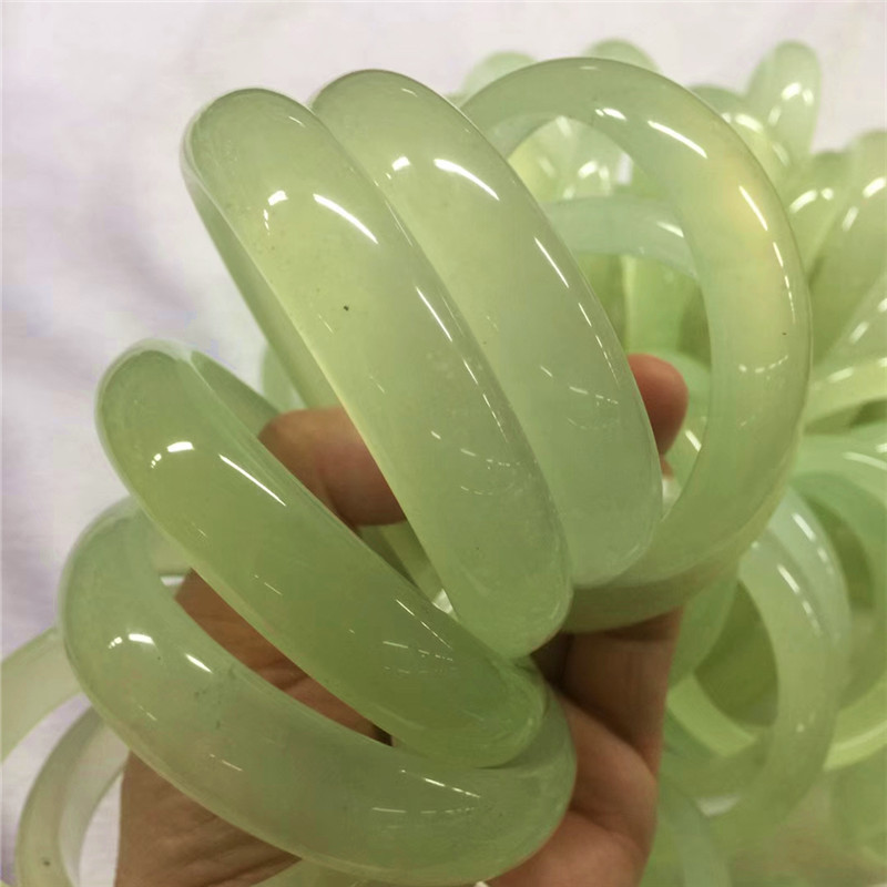 纯天然岫玉冰料手镯 玉石冰种细圆条手镯白冰种荧光岫玉玉镯真玉A