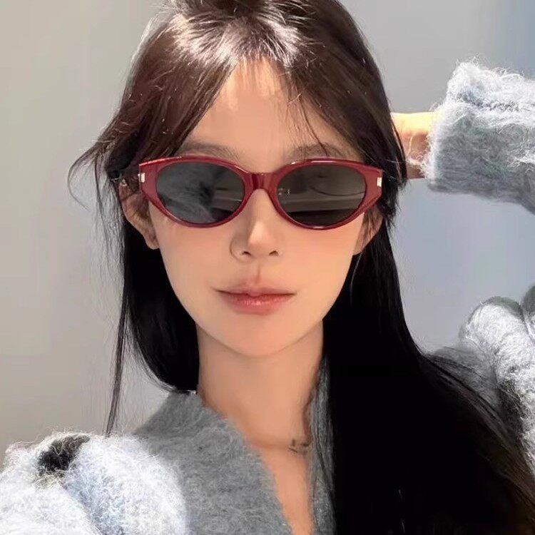 保罗雷朋高级感猫眼墨镜女2025夏季新款复古红色窄框时尚小脸防晒