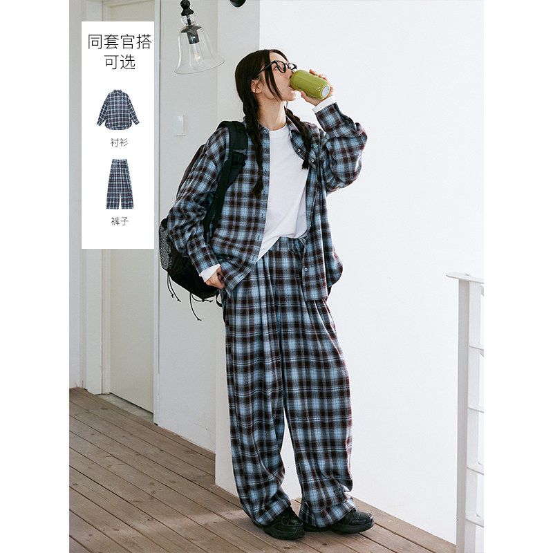 蓝棕格子刺绣抽绳衬衫休闲裤套装图片