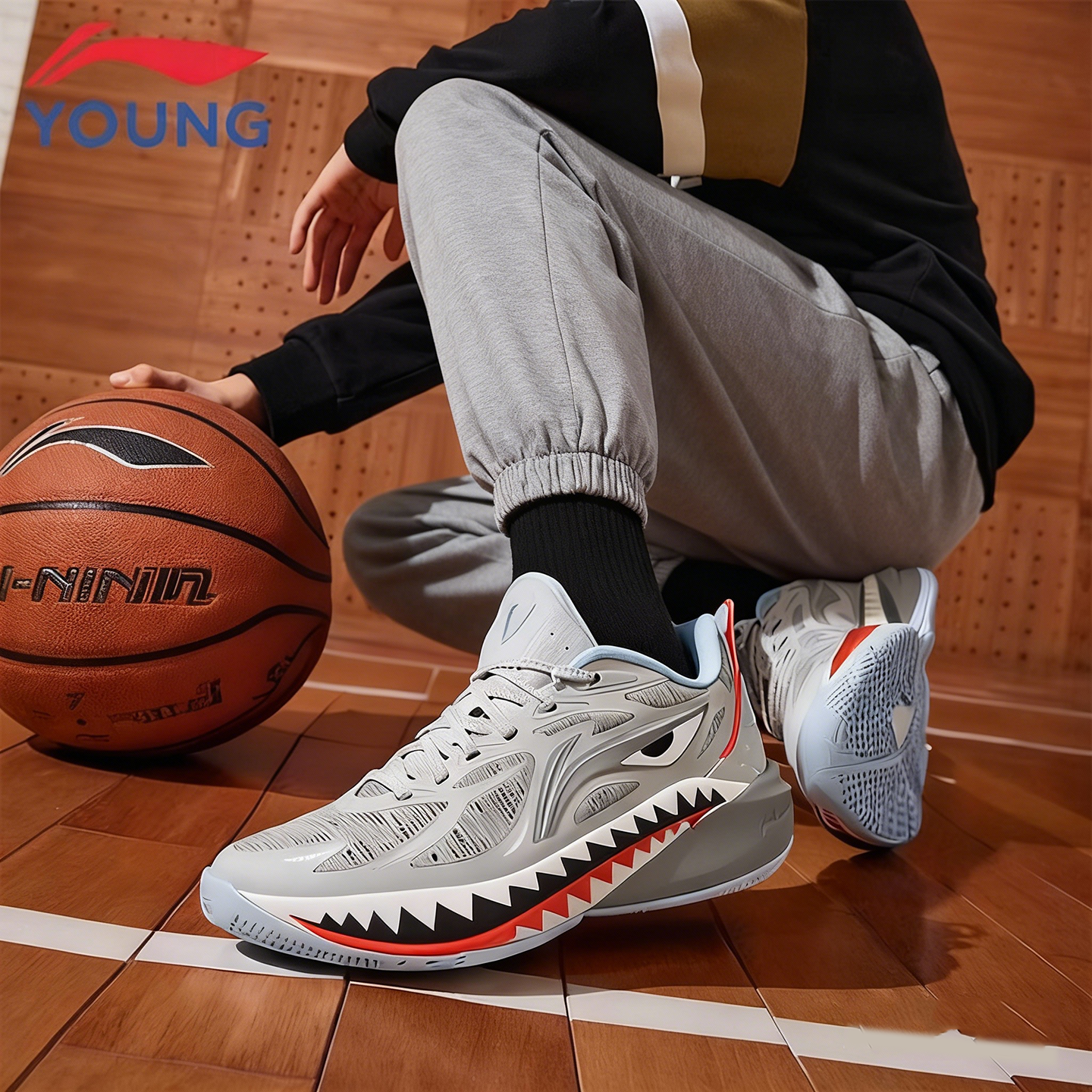 李宁儿童音速12实战篮球鞋