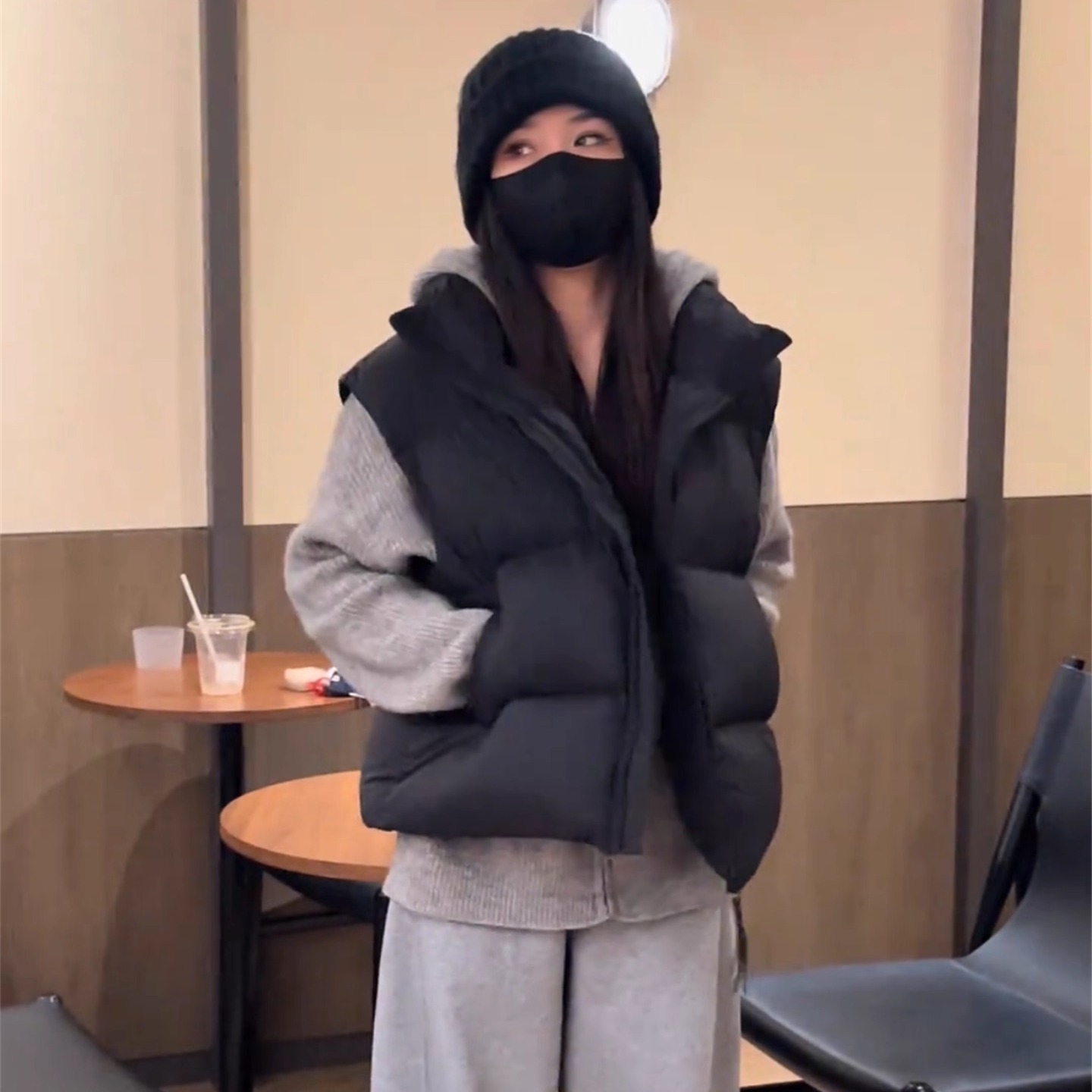 羽绒马甲女短款背心秋冬2025新款