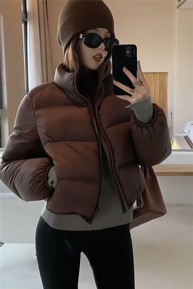 白鸭绒羽绒服女短款冬季