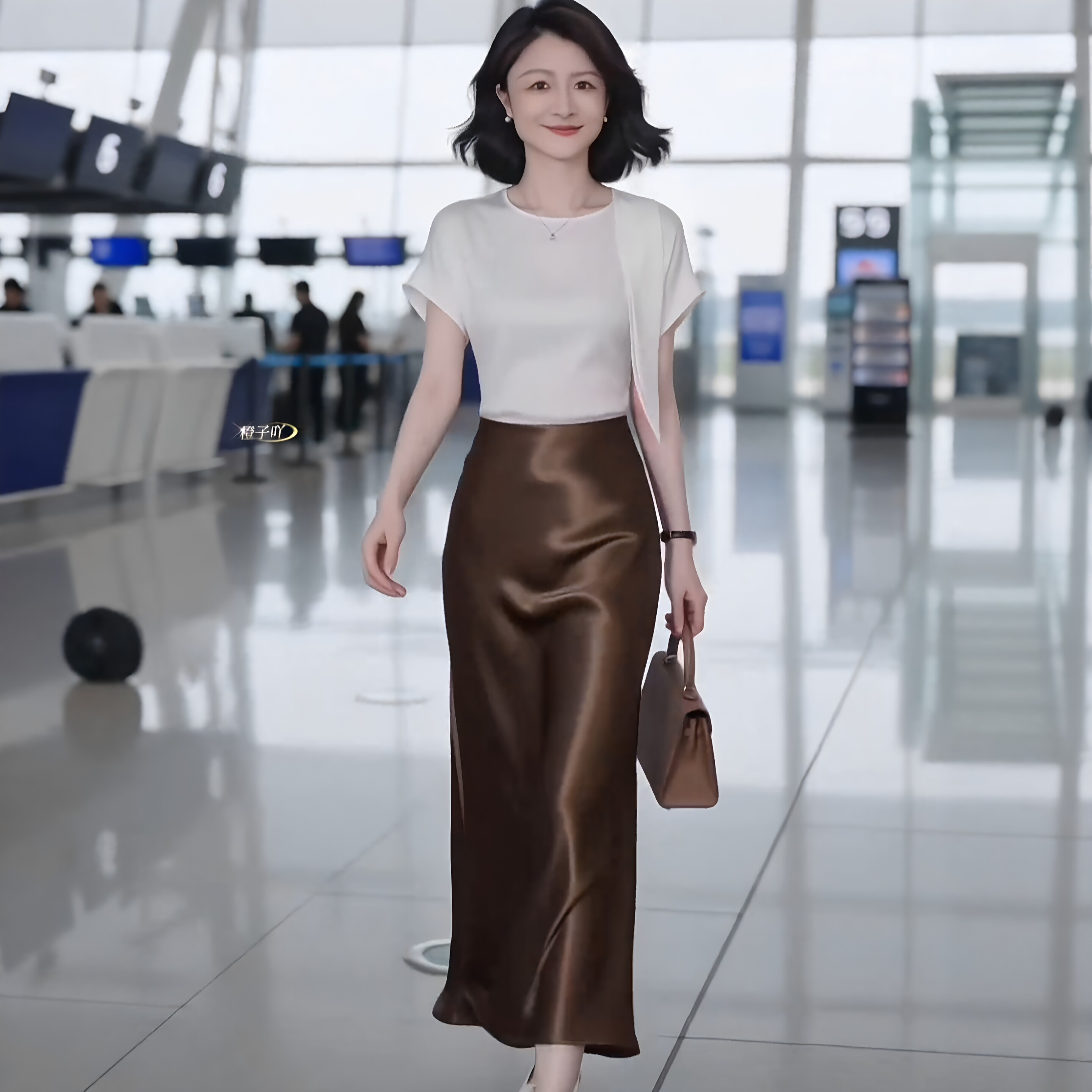 春夏季女2026年新款气质高腰显瘦中长半身裙醋酸缎面包臀鱼尾长裙