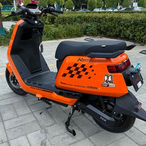 适用25款小牛NST/NLT赛道格子贴